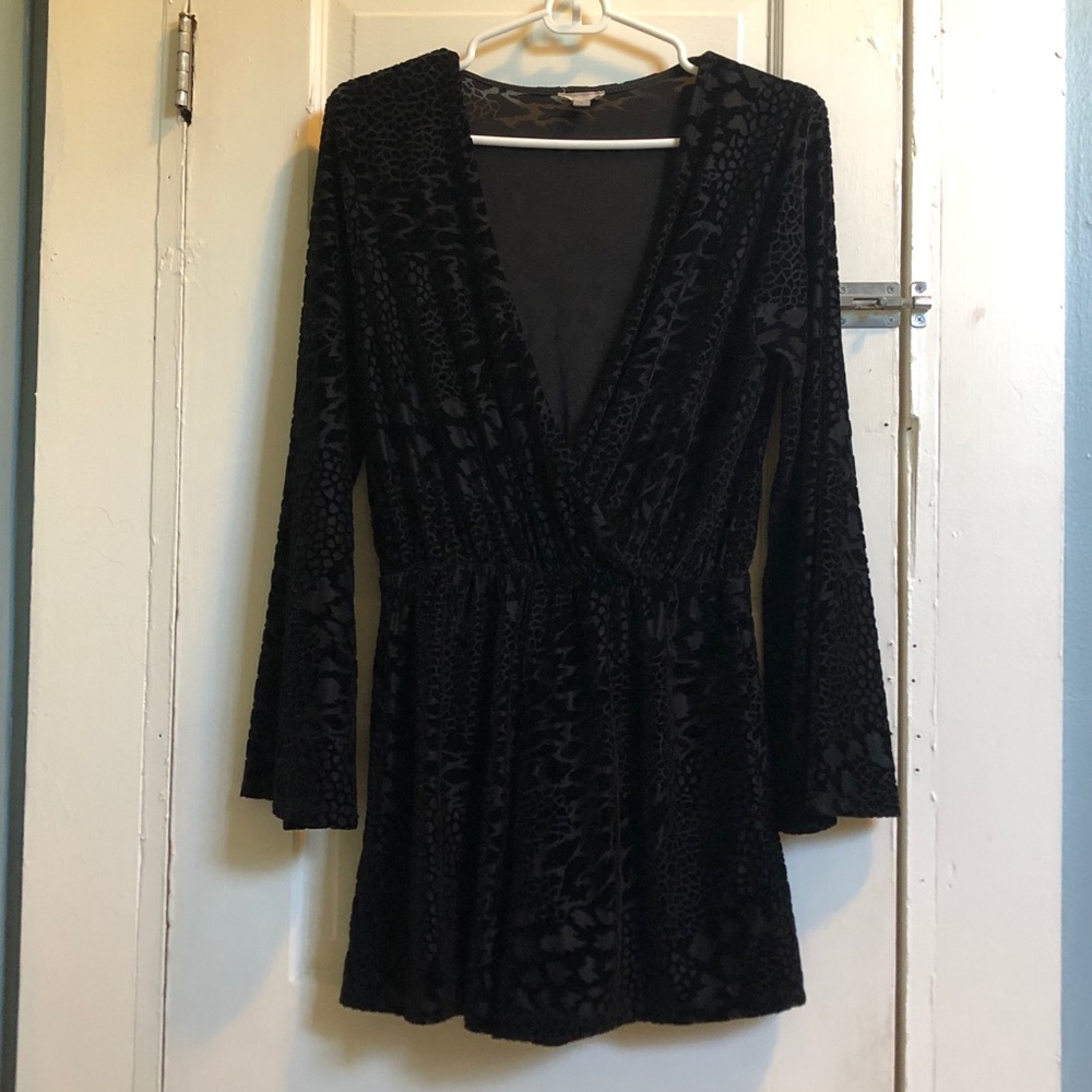Black bell sleeve velvet romper | Ecote